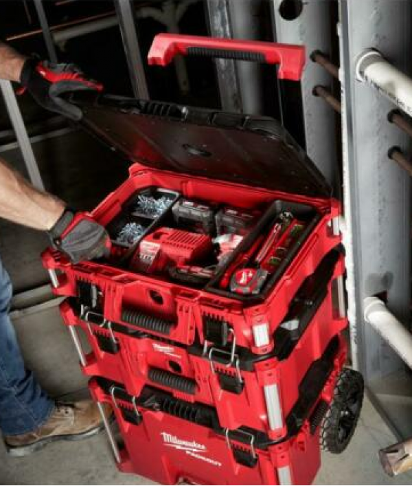 Enter Raffle to Win ! RED MILWAUKEE PACKOUT ! hosted by ToolRafflesUK