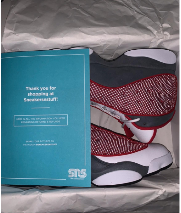 Enter Raffle to Win Retro Jordans hosted by Robert Dewer